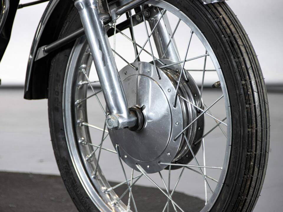 Imagen 46/50 de Gilera 150 Autostrada (1971)