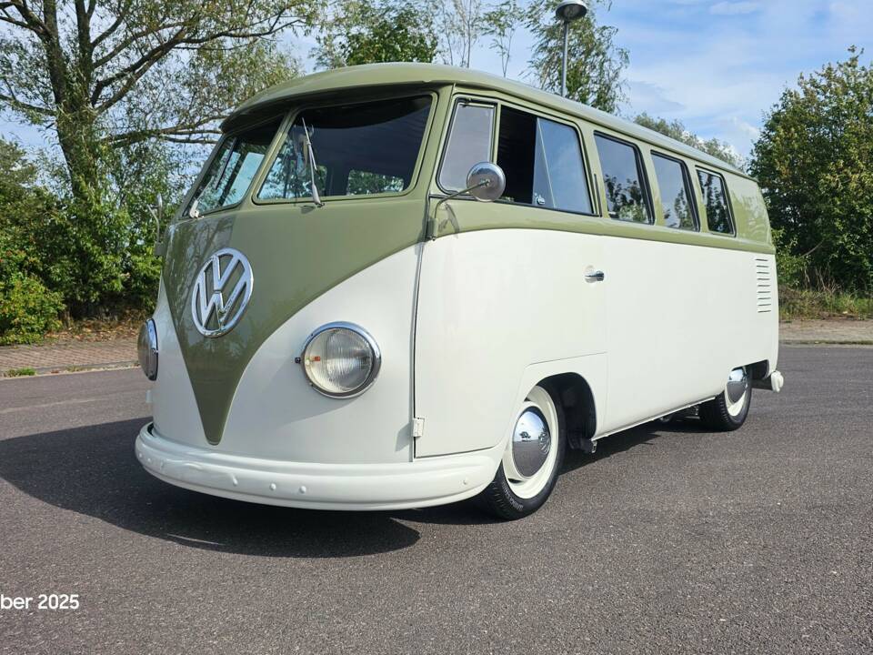 Image 1/30 of Volkswagen T1 Samba 1.2 (1959)
