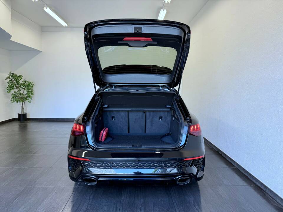 Bild 12/31 von Audi RS3 Sportback (2023)