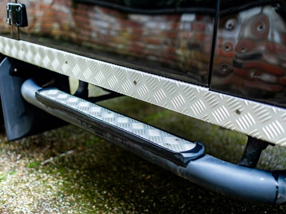 Image 16/50 of Land Rover Defender 90 (2012)