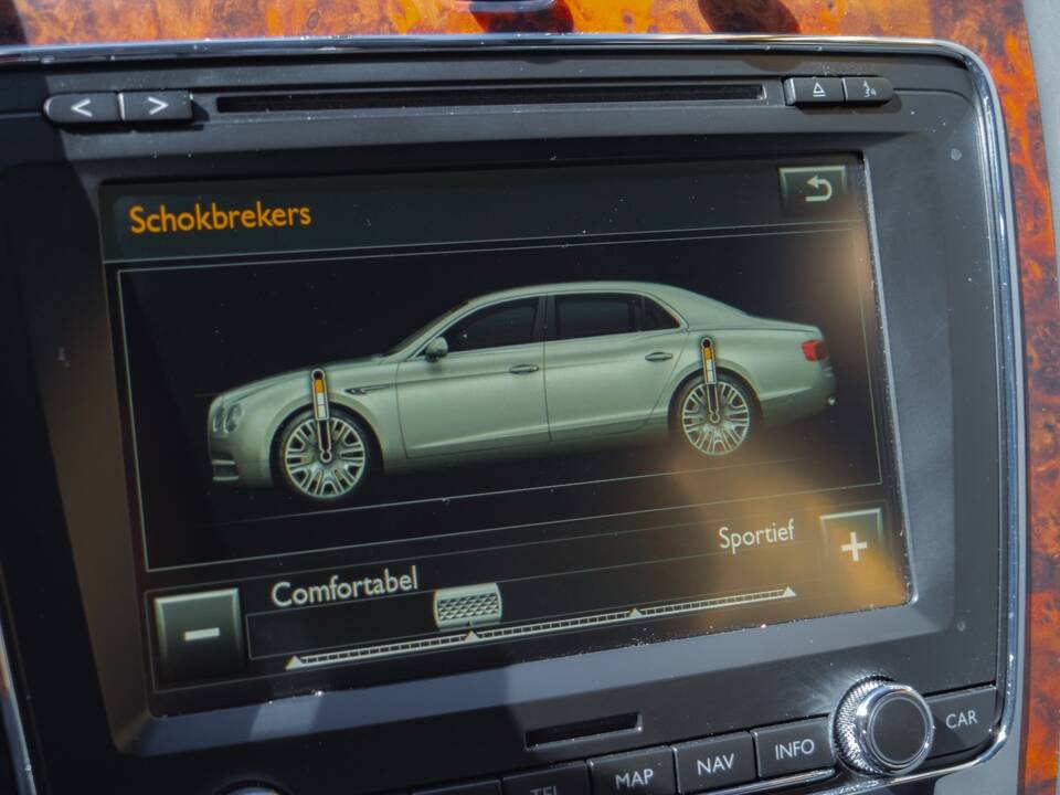 Imagen 40/68 de Bentley Flying Spur V8 S (2017)