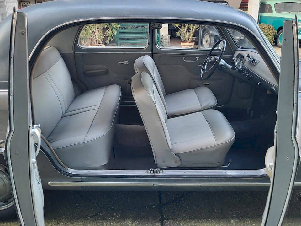 Image 27/45 of Lancia Appia (1962)
