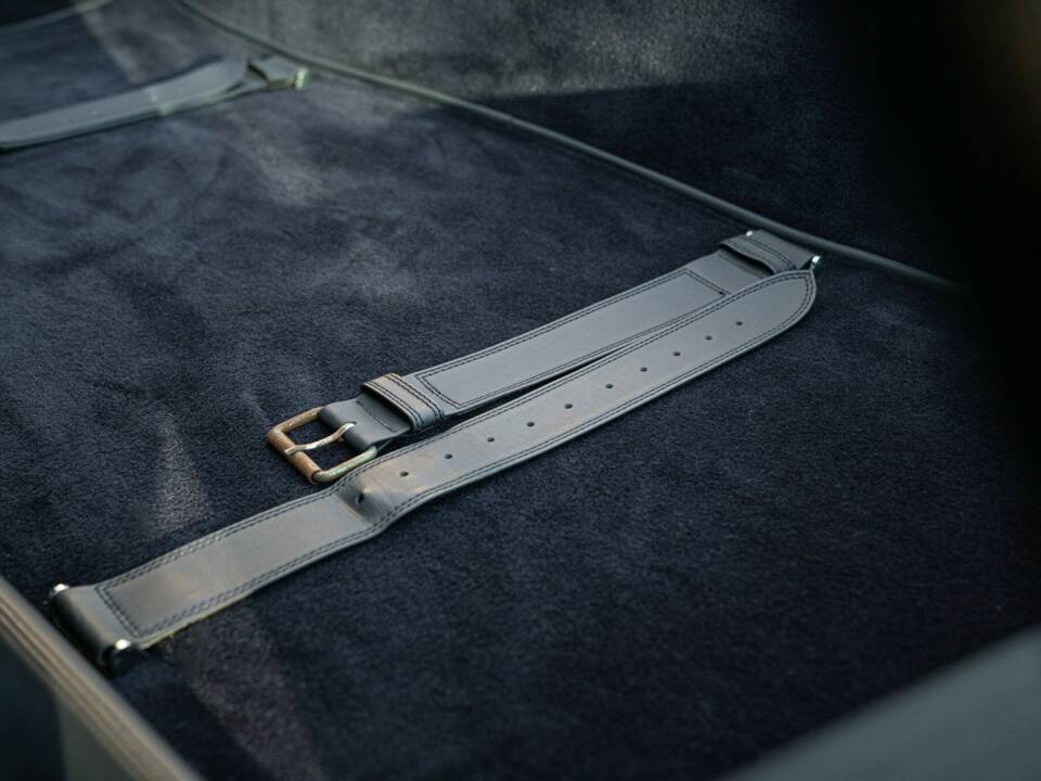 Bild 47/50 von Ferrari 550 Maranello (2001)