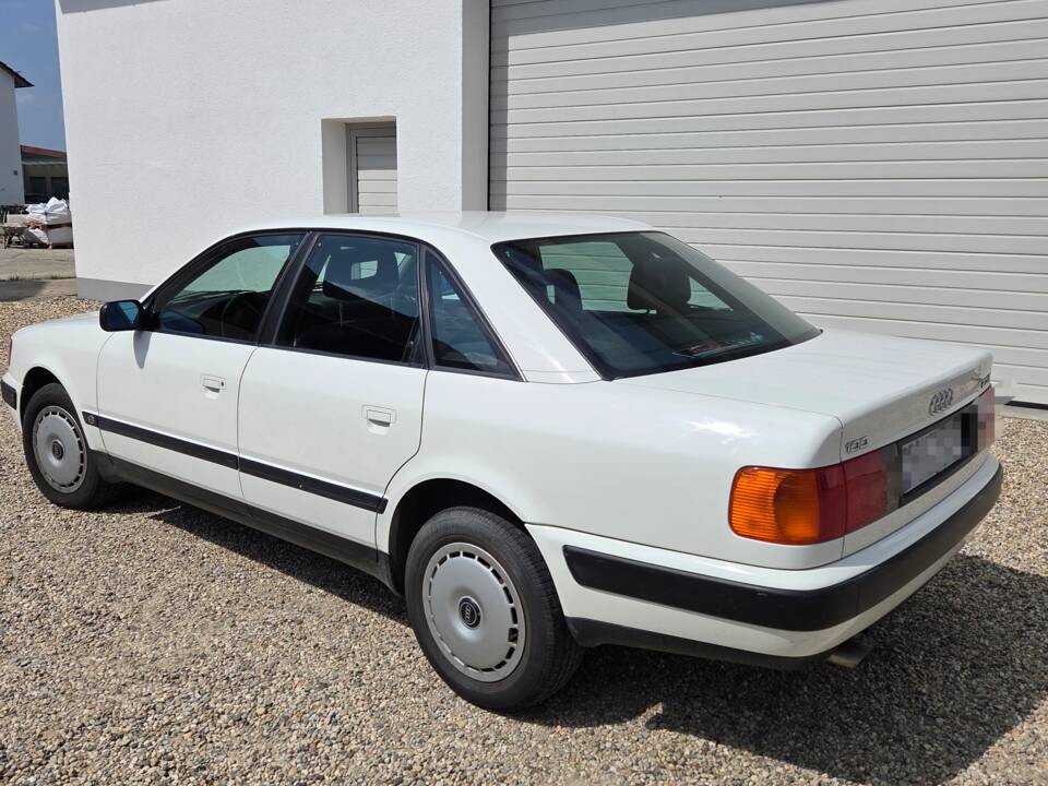 Image 2/14 of Audi 100 - 2.3E (1993)
