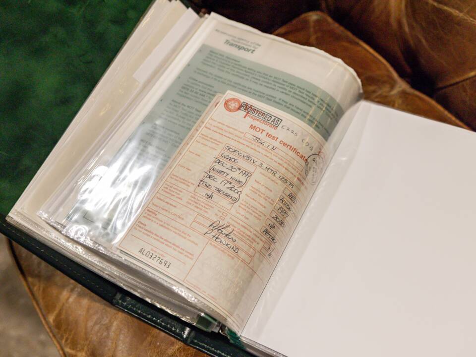 Afbeelding 57/62 van Aston Martin V8 Vantage X-Pack (1987)