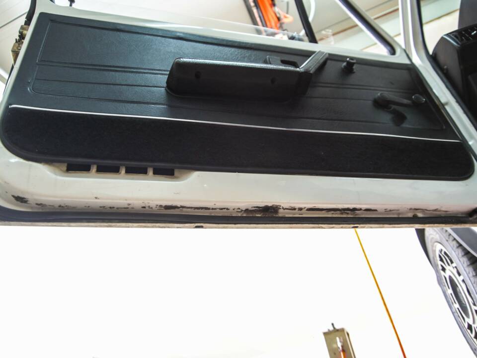 Bild 34/50 von Volkswagen Golf I GTI 1.8 (1983)