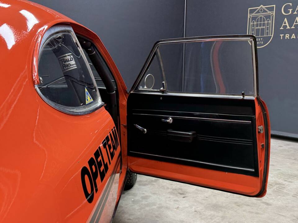 Imagen 39/50 de Opel Kadett 1,9 S Rallye (1970)