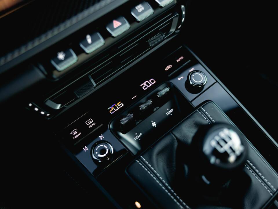 Imagen 51/80 de Porsche 911 S/T (2023)