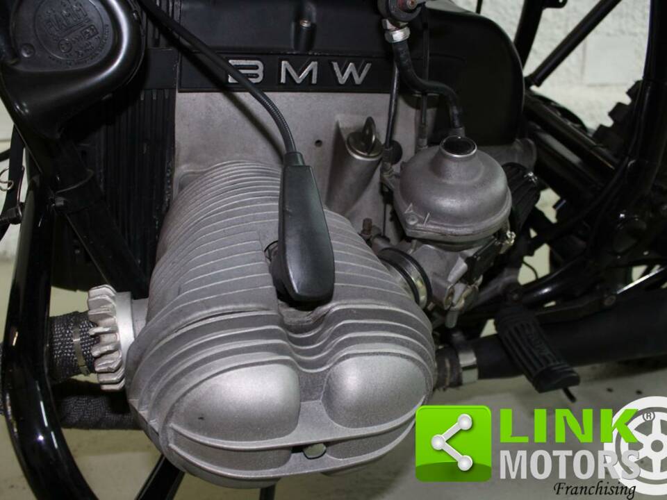Image 7/10 de BMW DUMMY (1982)