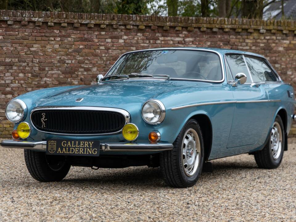 Image 22/50 of Volvo 1800 ES (1972)
