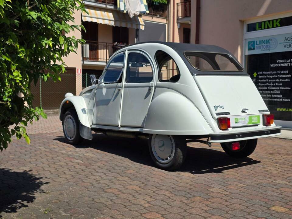 Image 3/50 of Citroën 2 CV 6 (1991)
