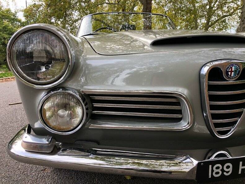 Imagen 38/50 de Alfa Romeo 2600 Spider (1964)