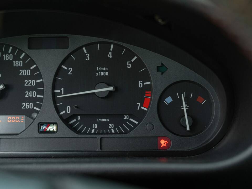 Bild 45/50 von BMW 318is "Class II" (1994)