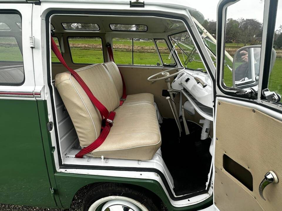 Image 35/60 of Volkswagen T2c Combi (1969)