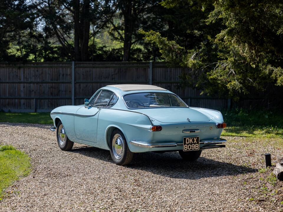 Image 25/50 of Volvo 1800 S (1964)