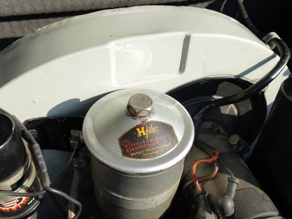 Image 16/29 of Porsche 356 C 1600 (1965)