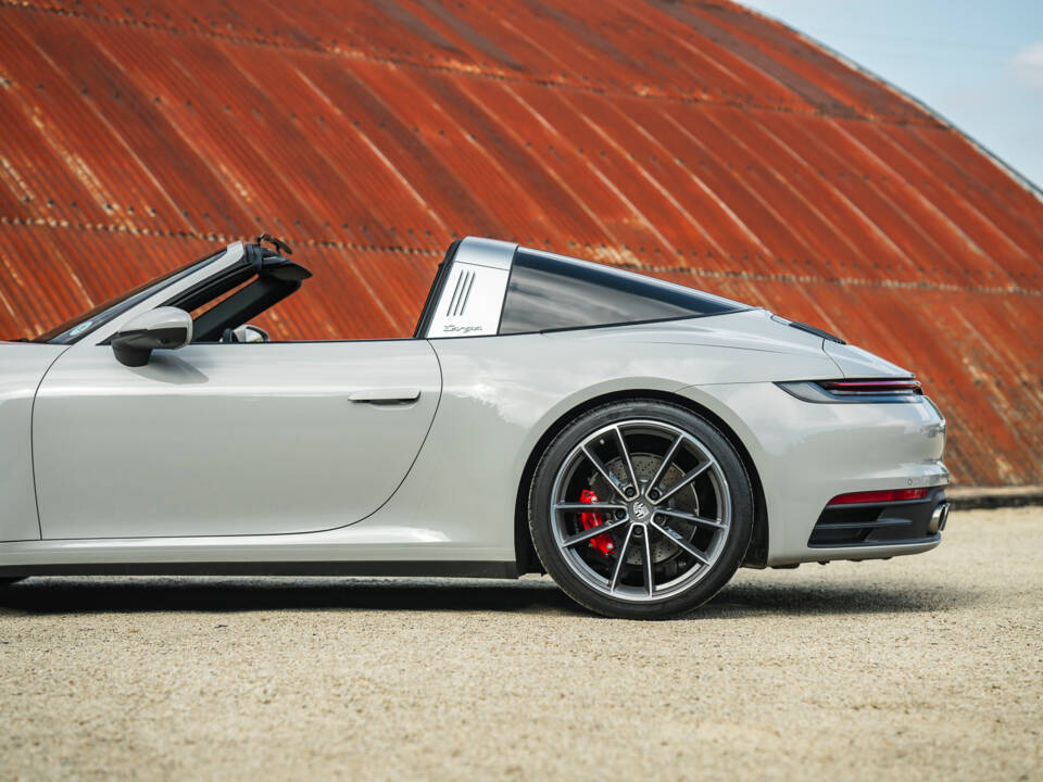 Imagen 29/33 de Porsche 911 Targa 4S (2021)