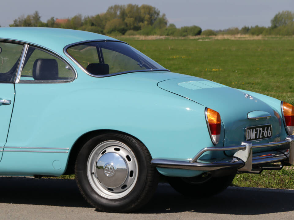Image 7/50 of Volkswagen Karmann Ghia 1600 (1970)