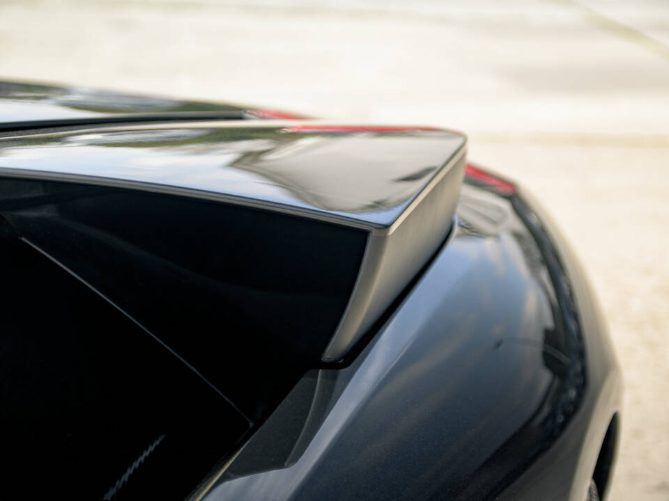 Afbeelding 16/42 van Lamborghini Murciélago (2001)