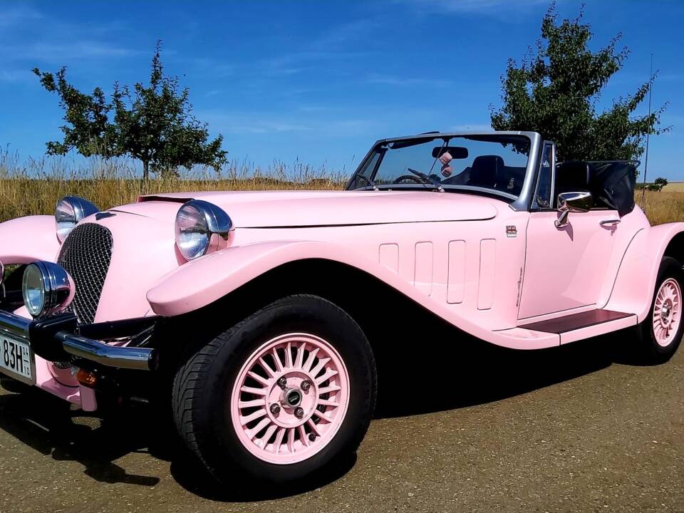 Image 7/12 of Panther Kallista (1983)