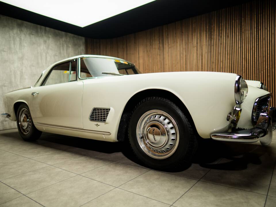 Bild 26/99 von Maserati 3500 GT Touring (1959)
