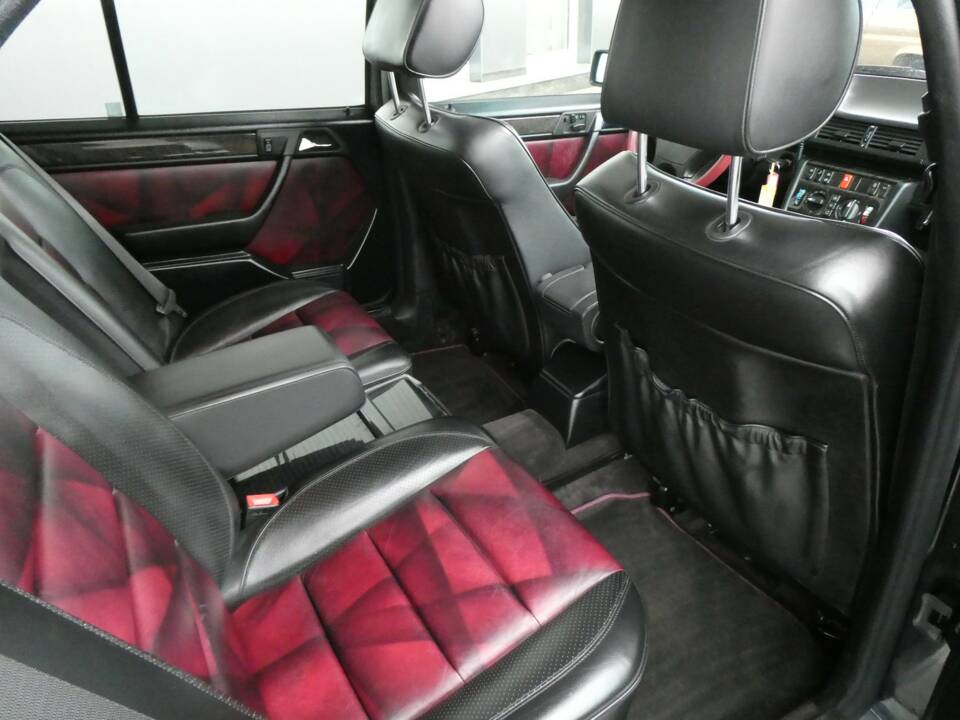 Bild 11/22 von Mercedes-Benz E 500 Limited (1994)