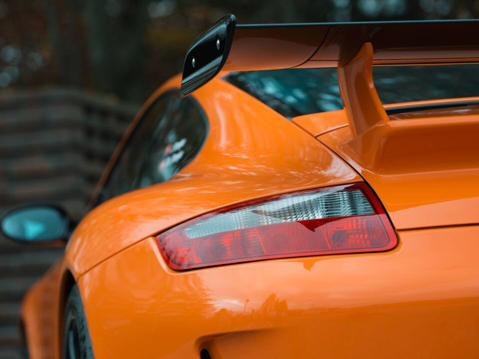 Bild 34/38 von Porsche 911 GT3 RS (2007)