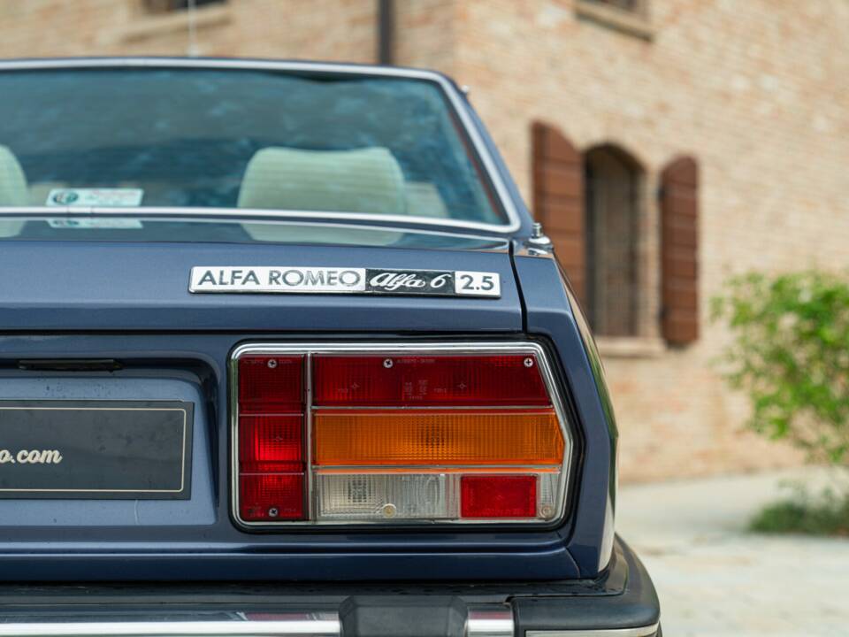Bild 14/50 von Alfa Romeo Alfa 6 - 2.5 (1979)