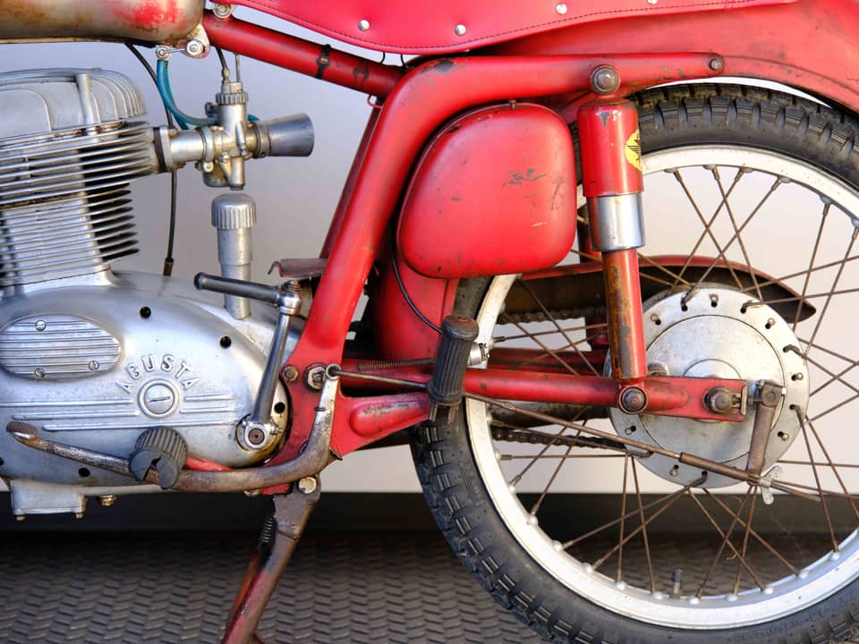 Image 44/83 of MV Agusta 175 CS Sport Disco Volante (1955)