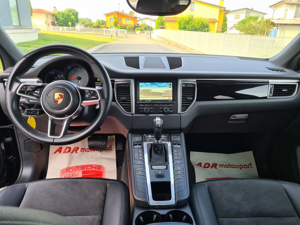 Immagine 6/21 di Porsche Macan S Diesel (2015)