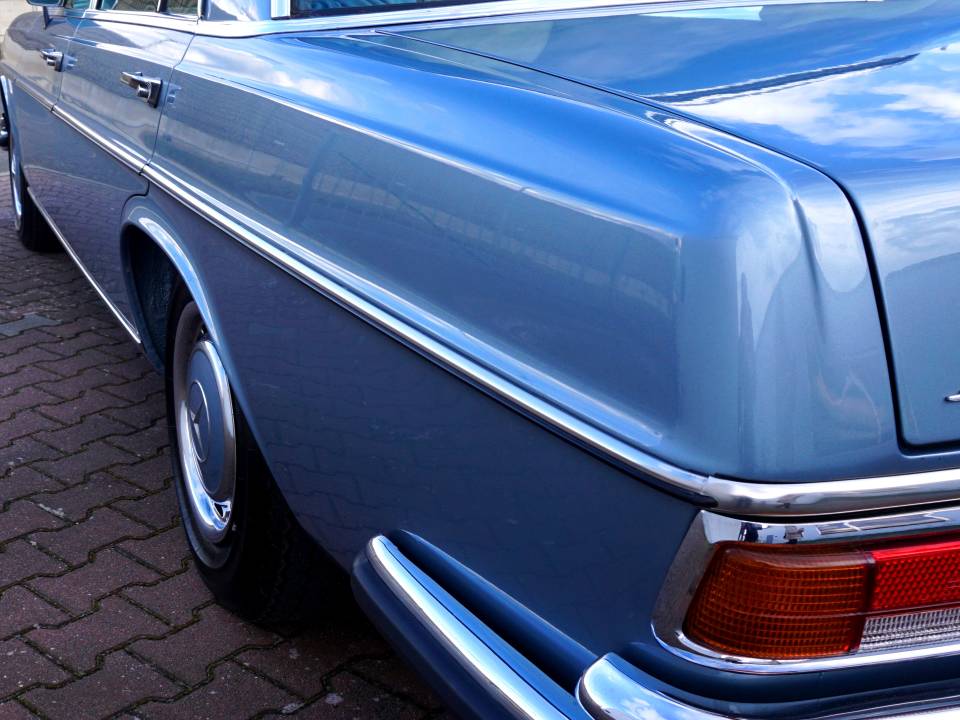 Image 13/49 of Mercedes-Benz 300 SEL (1968)