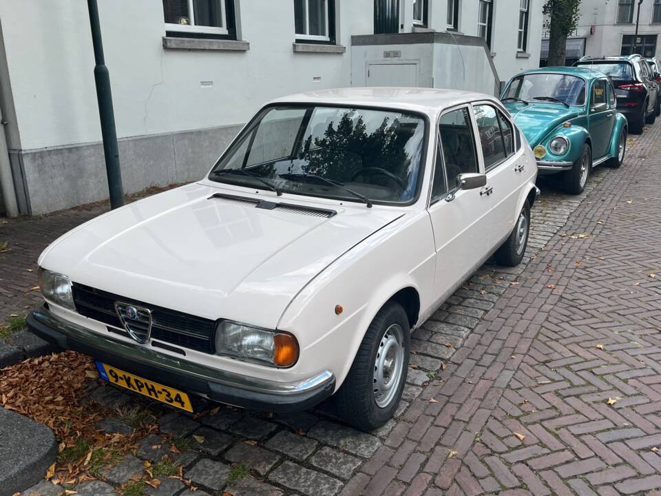 Image 4/17 of Alfa Romeo Alfasud 1.3 Super (1979)