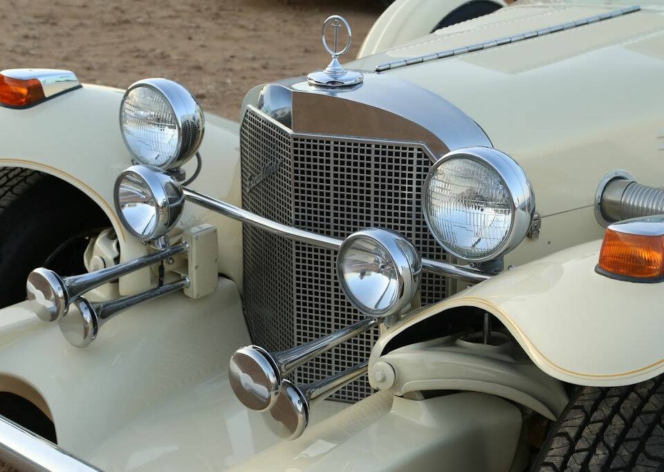 Image 5/8 de Excalibur Phaeton Series III (1979)