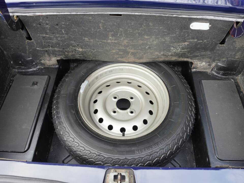 Image 33/50 of Triumph TR 6 PI (1972)