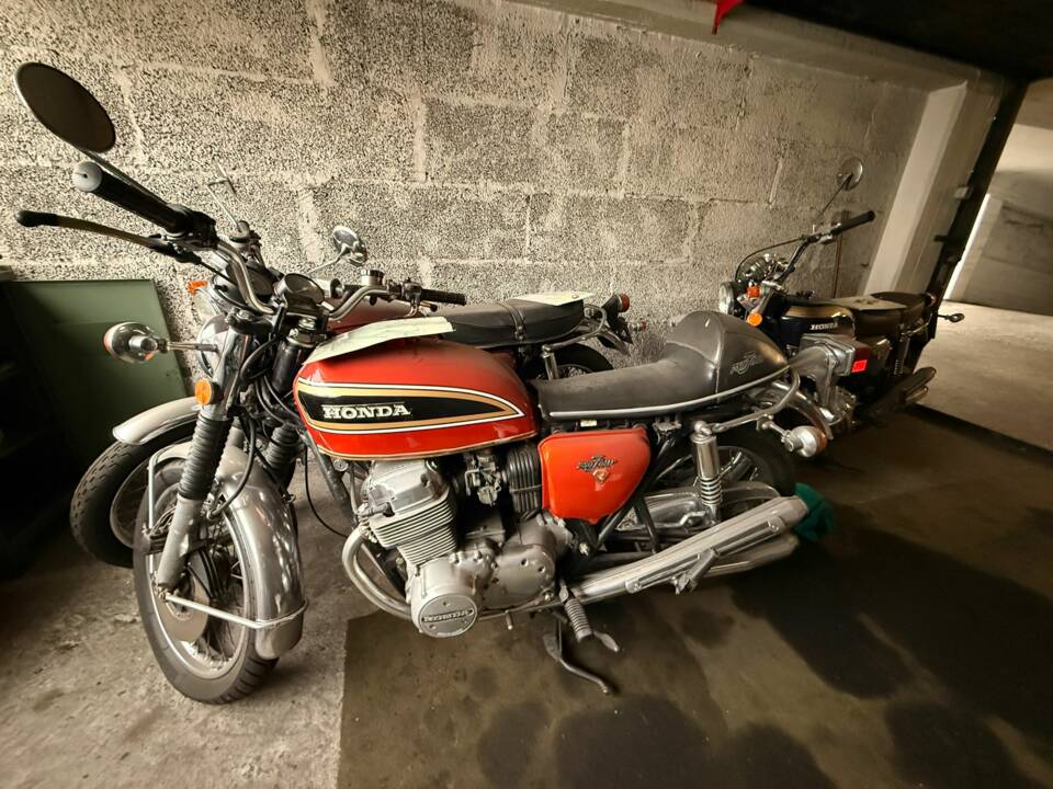 Immagine 2/6 di Honda CB 750 Four (1974)