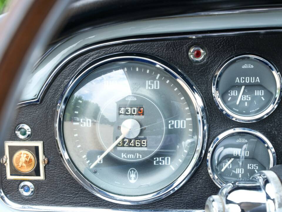 Bild 16/50 von Maserati 3500 GTI Sebring (1964)