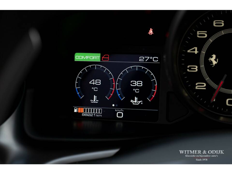 Bild 40/47 von Ferrari GTC4Lusso (2017)