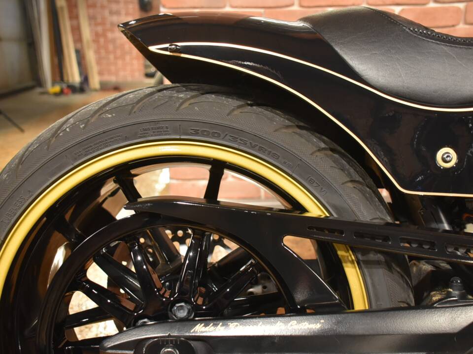 Bild 13/23 von Victory Hammer 8-Ball (2009)