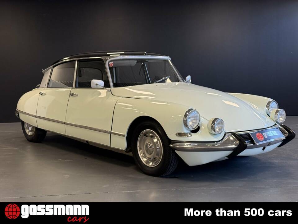 Bild 3/15 von Citroën DS 21 Pallas (1966)