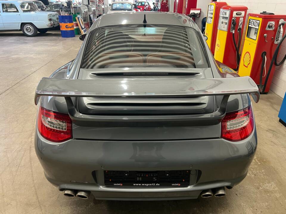 Image 17/17 of Porsche 911 Carrera (2005)