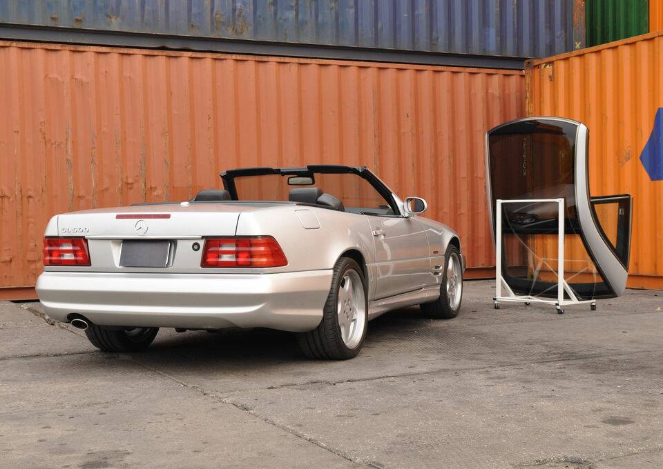 Image 5/8 of Mercedes-Benz SL 500 (2000)