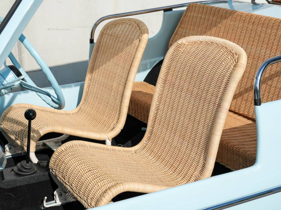 Image 18/29 of FIAT Ghia 500 Jolly (1970)