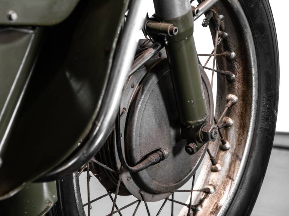 Image 9/22 de Moto Guzzi DUMMY (1970)