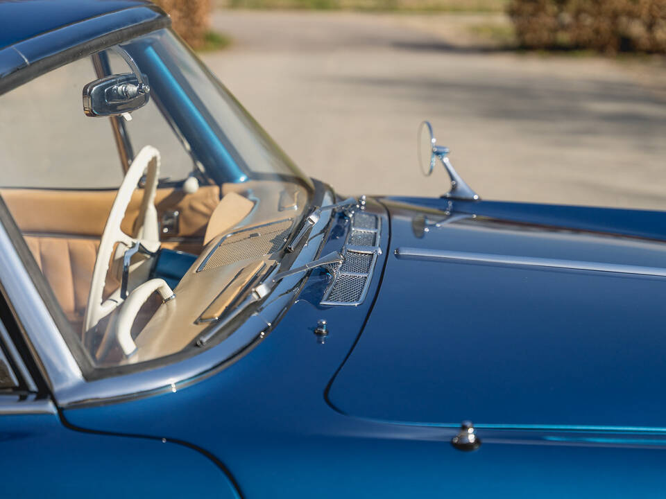 Image 44/45 de BMW 503 (1958)