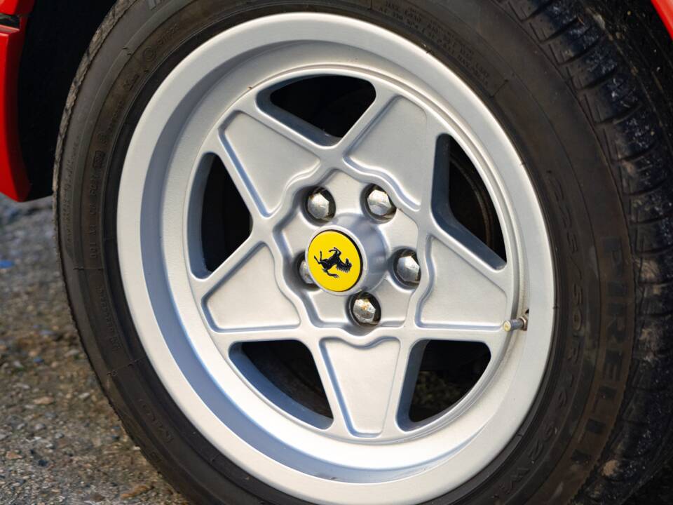 Image 14/29 of Ferrari 308 GTB (1979)