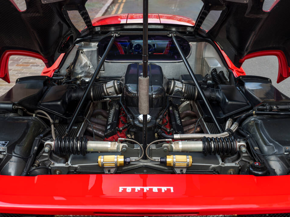 Bild 26/29 von Ferrari Enzo Ferrari (2002)