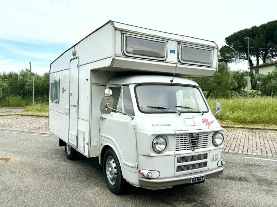 Bild 2/19 von Alfa Romeo A12 Camper (1975)