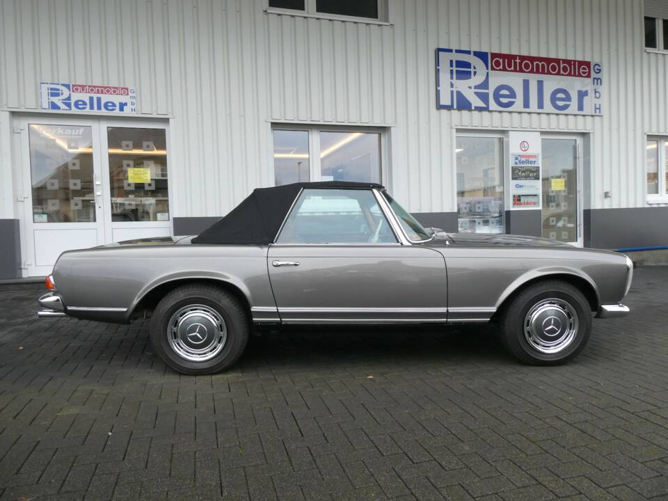 Image 7/27 of Mercedes-Benz 280 SL (1968)