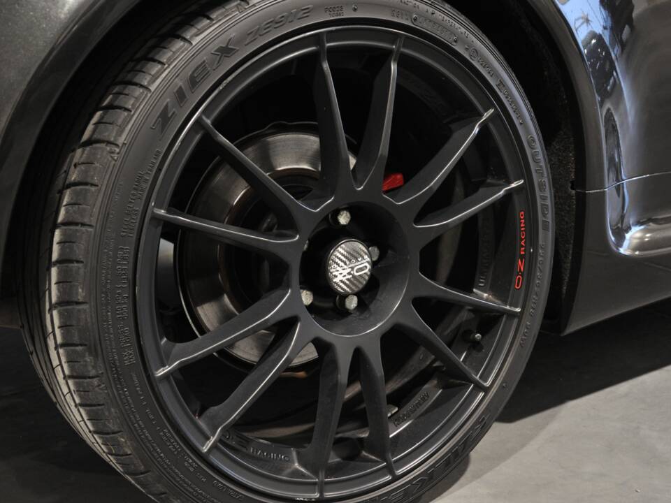 Image 27/27 of Alfa Romeo 147 3.2 GTA (2002)