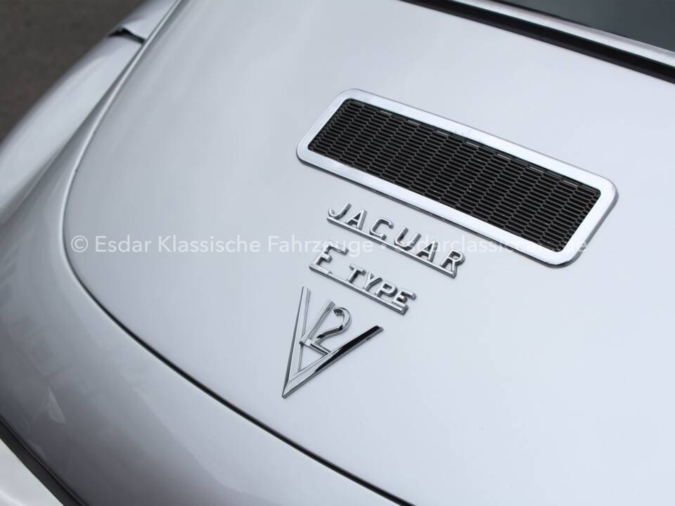 Afbeelding 8/28 van Jaguar E-Type V12 (2+2) (1971)